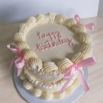 BOLO VINTAGE FITAS ANIVERSARIO