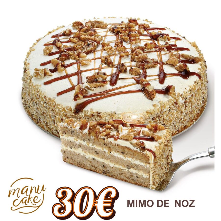 Bolo Mimo de Noz com cobertura de caramelo e pedaços de noz, disponível na Manu Cake Lisboa.
